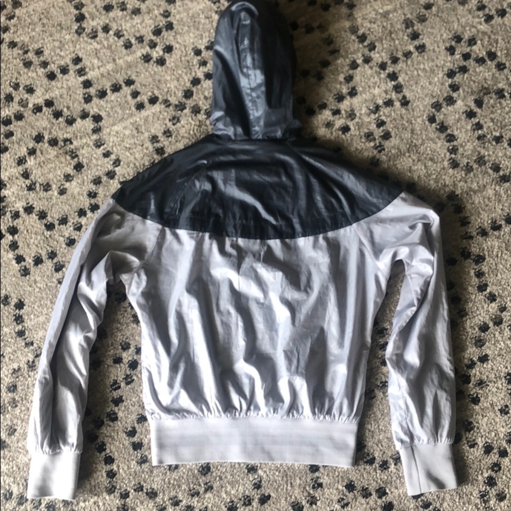 Nike Zip-Up Jacket - Picture 6 of 8